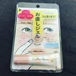 オタスケコスメ ノーズリメイクジェル。気になる小鼻のテカリや毛穴をメイクの上からひと塗りでお直しできるジェルなんです！ミニサイズだから持ち運びも便利だし、サラッとしたジェルで綺麗に直してくれます✨メイ…のInstagram画像