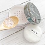 ミュウ　フィニッシングパウダー★★★★☆☆ ナチュラルなパールピンクがキラキラ✨した可愛いパウダーです。天然由来成分100%で石鹸でおとせるミネラルパウダーです。たっぷり入っていて大満足。…のInstagram画像