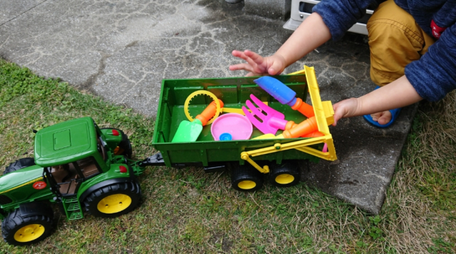 口コミ：【ブルーダー】お庭で遊べるはたらくくるまの知育玩具♪の画像（6枚目）