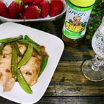 *我が家ではドレッシングを炊き込みピラフやソテーの調味料として味付けに使います。今回も旬のさやえんどうを使って豚ヒレのソテーを作りました。・塩コショウした豚ヒレ肉に片栗粉を付けて焼きま…のInstagram画像