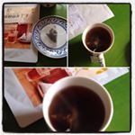 プースケ(夫)と毎日飲んでました♪飲みやすくて、美味しかったです(*⁰▿⁰*) #国産オーガニック発酵緑茶 #腸活 #おうちカフェ #緑茶 #発酵食品 #monipla #yamasan_fanのInstagram画像