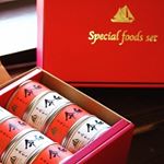 令和ツナ缶✨🐟赤は唐辛子入り白はにんにくもらって嬉しいけど贈り物にもいいな✨どうやってアレンジして食べようかな❤️ #monmarche #ツナ缶 #令和 #モンマルシェ #mon…のInstagram画像