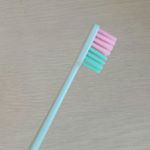 カラフルな歯ブラシは初めて使います テンション高め #ハイカラフル #haikarafull #GSI歯ブラシ #monipla #gsicreos_fanのInstagram画像