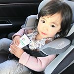 ⋆アロベビー使ってます◡̈̋✧春の日差しも紫外線がいっぱい とよく聞くので少しのお出かけでもアロベビー欠かせません‼︎GWも公園に行く時は必ず塗ってました𓂃⚮̈においも好きだし、潤うし…のInstagram画像