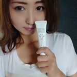 首やデコルテが気になる✾✾✾ 首専用クリームです✨✨首やデコルテが綺麗だと、胸元開いたドレス着た時より一層綺麗ですよね🌿日頃からのお手入れで首美人に。。✨❤ #ハリーハリー #大人の美くびクリーム…のInstagram画像