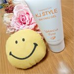 KJマッサージジェル💕香りつきの足のマッサージをして美脚を目指せるフレグランスジェルです😊香りが４種類あるのも嬉しい～さくらの香りは、甘い桜の香りがしてなんだか美味しそうな香り🌸クールシト…のInstagram画像