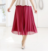 口コミ：シフォン素材のプリーツスカートが可愛い❤️＆これは使いやすい‼️ショルダーバッグ‼️の画像（5枚目）