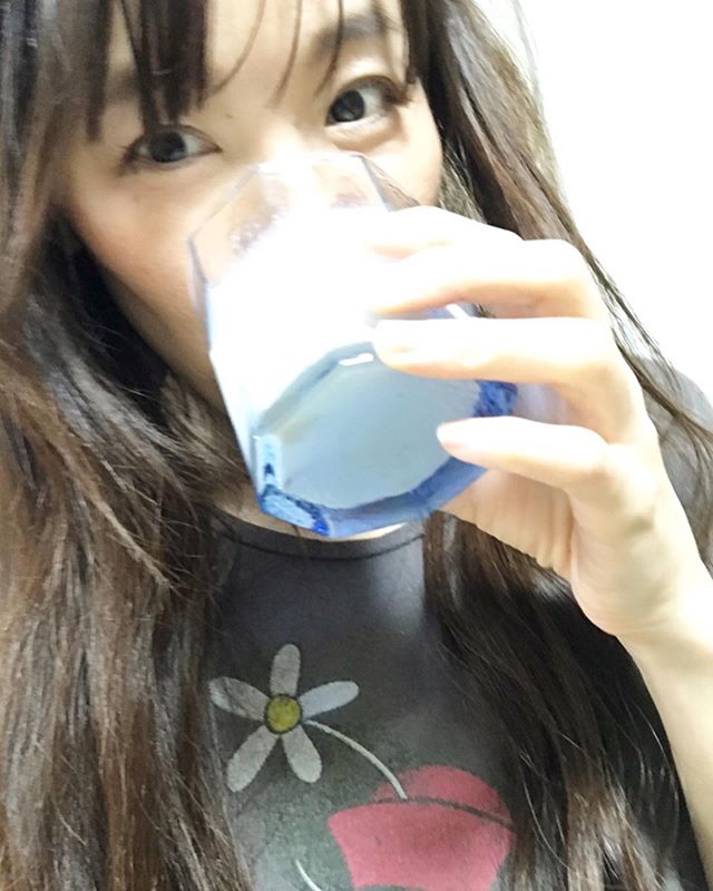 口コミ投稿：SHIROJIRU試させてもらってます。牛乳に混ぜてるからか、甘くて飲みやすいです。この…