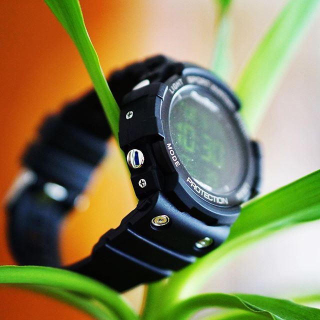 口コミ投稿：.@franctempsの多機能なデジタル腕時計「AMR-PRO2（アーマープロ2）ブラック」.タフ…