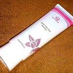 ♡...*゜こちらは。。 。顔からボディまで全身の「美白ケア」が、これ１本でOK❢❣の、潤い薬用美白ジェルです🌈 🌈🌈⁡⁡薬用有効成分の「トラネキサム酸」が、メラニンの生成を抑え、シミ・くす…のInstagram画像