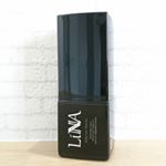 LINNAスカルプケアエッセンスコメ発酵液やTie2活性成分のゴレンシ葉エキス配合で頭皮の状態を整え、髪の毛の生まれ変わりをサポートしてくれます。さっぱりとしたベルベットチャームの香り…のInstagram画像