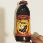 アロニア果汁！何だかカラダに良さそうだな。ポリフェノールとアントシアニンがブルーベリーの5倍！#アロニア#アロニア果汁#ポリフェノール#アントシアニン#生サプリ#有機アロニア#オーガニック#aro…のInstagram画像
