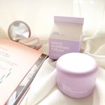 ♡♡♡���WHITE WHIPPING CREAM�❁︎���すっきりシャープに✨�ラベンダーのトーンアップウユクリームです⌣̈⃝�話題の牛乳クリームですが、�毛穴やくすみまでカ…のInstagram画像
