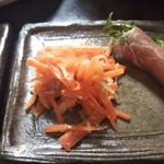 ちょっとおしゃれに盛り付け☆にんじんと青パパイヤのサラダとブロッコリースプラウトの生ハム巻き#monmarche #さば缶 #さば #サバ #鯖 #オーシャンプリンセス #モンマルシェ…のInstagram画像