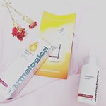 日焼けにはとても気をつけていたのですが、最近顔だけ焼けた気がするので@dermalogicaprojapan さんのブライトニング美容液を取り入れてみました。バイオルミンC。…のInstagram画像