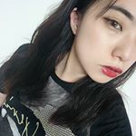 山中美智子さんプロデュースシーブリングワンデーUVモイストのサンドバーをつけてみました！❣❣ 装着感は、潤いがあってつけやすく、長い時間でも大丈夫だと思います発色もめっちゃ良い…のInstagram画像