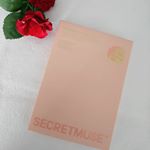 .SECRETMUSE プレミアムフォイルマスク✨.韓国コスメブランド【SECRETMUSE】がついに日本デビュー😌.フォイルカバー(美容成分の蒸発を防ぐ)弾性素材(密着力をあ…のInstagram画像