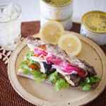 2019.8.12*高加水バゲットを焼いて鯖サンド🐟🥖。 今回使用しているさば缶はモンマルシェさま　@monmarche_official　から頂いた『大ぶりさばのさば缶 水煮4缶セット』…のInstagram画像
