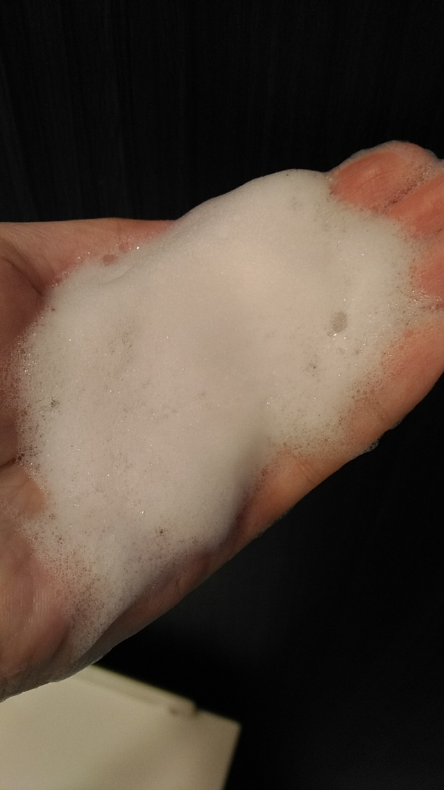 口コミ：ペリカン石鹸「白陶泥泡洗顔石鹸」をお試し！の画像（3枚目）