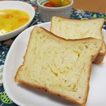・八天堂のとろける食パン🤤すっごくハマる😳パン・・・好きなのよ本当に🙈ダイエット中に絶対食べちゃダメなやつだってわかってるんだけどね💦美味しいもの大好きだから。・15時に冷…のInstagram画像