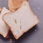 今回こちらの商品をお試しさせてもらいました！！#八天堂 さんのクリームパンは知っていましたが食パンもあるなんて！！！！解凍してレンジでチンしました！！そしたらとろーんとした食パンが！こ…のInstagram画像