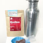 ..オーガニック・プレミアム・ルイボスティー☕️500mlペットボトル用3ｇ（500mlペットボトル1本分）×5包.お出かけの時や、主人の出勤の時に欠かせない存在☕️就寝前…のInstagram画像