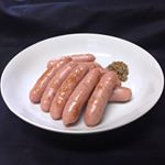 ・指⁉️大山ハムの『ブラートヴルスト』ドイツの街中でよく食べられている焼きソーセージのイメージのノンスモーク製法🍖いつものソーセージとは違うお肉のおいしさが活きてます😋フライパ…のInstagram画像