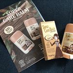 自然由来100%のスーパー保湿バームSUPER CARE BALMとっても可愛いパッケージ！そして持ち歩きやすい大きさなのでわたしはポーチに入れています。12種類の10…のInstagram画像