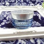 .【#エミュアールクリアクリームホワイト 】...🌿透明のゲルはWコラーゲン配合の美白ケアコスメ❤️..海藻・粘土・植物など天然のゲルベースで潤いを長時間キープ✨.…のInstagram画像