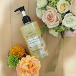 .レイヴィー ファンタジーボディシャンプーカモミールFloral Fantasy Body Shampoo～Light Chiffon～.🌼華やかな花びら入りのボディシャン…のInstagram画像