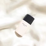 モイストラボフローラ皮脂崩れ毛穴カバー下地を使ってみました𓂃 𓈒𓏸𑁍さらっとしたパウダリーなリキッド。塗るとすぐに肌もさらっとした感じ。でも乾燥することもなくて、油分の吸着もそれほど強…のInstagram画像