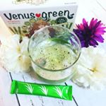 ヴィーナスグリーン フルーツ青汁﻿1箱：30スティック入り﻿﻿✔️厳選した朝摘みの九州産大麦若葉をコールドプレス（生しぼり）製法で搾汁。﻿﻿✔️酵素は活きたままの自然な濃い緑色とク…のInstagram画像