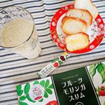 マイナチュラの フルーツモリンガスリム 飲んでみました。これ今話題沸騰中のスーパーフード『モリンガ』が含まれているだけでなく、乳酸菌1000億個配合やプラセンタやビタミンなど90種類以上の栄養…のInstagram画像