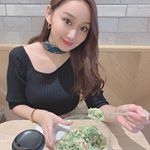 🌿*@naturalcouture_official のワンショルトップス使いやすい♡**#choppedsalad #dinner #monipla #naturalcout…のInstagram画像