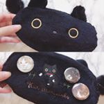 ..初めて缶バッジ作ってみた！！我が家の愛猫さんたち🐈💕可愛すぎてやばいwwwにゃんこさんポーチに付けてみたけど、サイズ感もばっちり( ˘ω˘ ).手作り缶バッジってネットでよく見かける…のInstagram画像