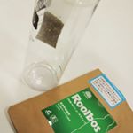 タイガーのペットボトル専用ルイボスティー  職場でマイボトルに入れて飲んでいます。市販のペットボトルで売られているルイボスティーに比べ 生葉ルイボスティーの香りの良さ 美味しさに驚きです。#タ…のInstagram画像
