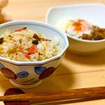 .ꕤ明太子舞昆｡:°ஐ♡*明太子舞昆をアレンジしてみました(｡ơ ᎑ ơ )♡˖*˖*ꕤ 明太子舞昆・鮭とば・きのこの炊き込みご飯𖦞 明太子舞昆𖦞しめじ𖦞えのき𖦞鮭…のInstagram画像