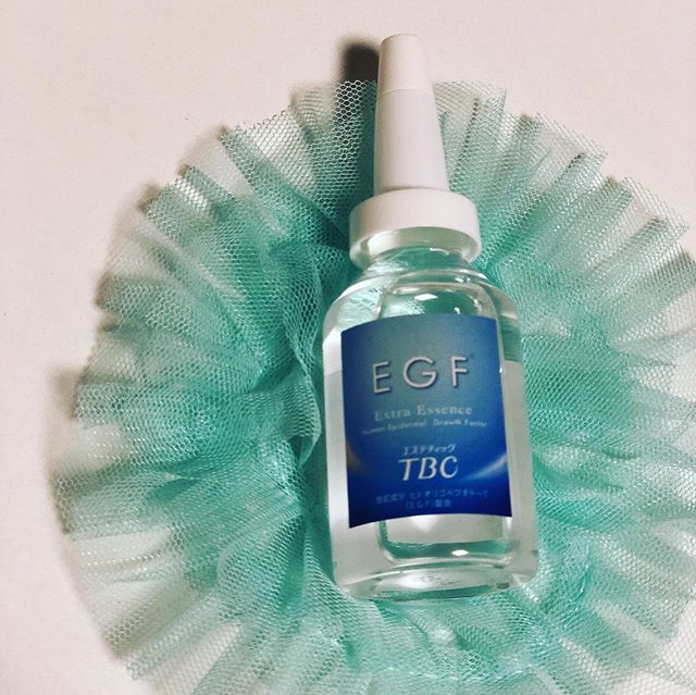 口コミ投稿：TBCさんのEGFエクストラエッセンスを使用してみました！最初届いた時にはしっかりと…