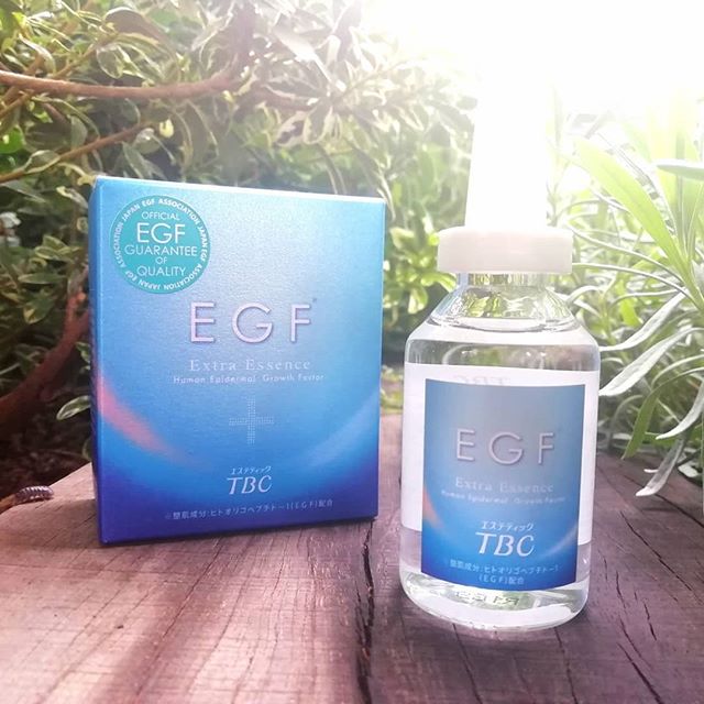 口コミ投稿：TBC EGF エクストラエッセンス洗顔後のお肌に使用する美容液です。テクスチャーは少…
