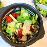 最近キッチン周りも利便性を考えて色々と工夫してます🎶﻿﻿整理整頓でコンパクトにしたいなと思い、﻿コチラのイノマタ化学株式会社様の﻿『コッポザル&ボール17　4個セット』を使ってます🤗 …のInstagram画像
