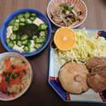 「本間水産」さんの鮭とば。「鮭とばチップ」をお試しさせていただきました。鮭とばって何?という方がいると思うので、軽く説明鮭とばとは、秋鮭を半身におろして皮付きのまま細く切り、海水で…のInstagram画像