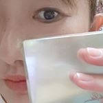 ケサランパサランブライトアップファンデーションカバー力もあり、固形だけどしっとりした感じです。グロウアイカラーオータムメイクに使いやすいアイカラー。#ケサランパサラン #ブ…のInstagram画像