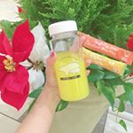 ・見て見て✨最近#セリア で買ったドリンクボトル🥤💓💭可愛いよね〜〜〜😍🙏！！✨350mlくらい？かな？ちょっと持っていきたいってときに丁度いいサイズ🙆‍♀️❤️・入ってる…のInstagram画像