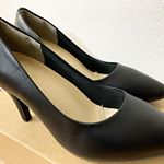 .ニッセンの定番ポインテッドトゥ7.5cmヒールパンプス👠.シンプルなデザインだからシーンを選ばず大活躍すること間違いなし❤️.履いてみて、履き心地の良さに感動！！かかとのクッ…のInstagram画像