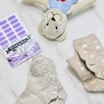 .株式会社KAWAGUCHIさまのソックスラベルを使わせていただきました＊..何も考えずに買った息子の色濃い目の靴下( ；∀；) .保育園では名前必須だけどお名前スタンプ押…のInstagram画像