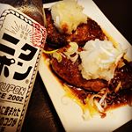 お肉に合う『ニクポン』を使って週末は肉🍗肉🍗#晩ごはん 白老の大好きなハンバーグを焼いた後のフライパンに『ニクポン』とワサビを入れてソースに( ´ー`)♪ 寒かったから野菜いっぱい蒸し鍋にも…のInstagram画像
