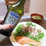 GOYAのオリーブオイルで鮭を焼いたよ✨フルーティーで美味しい😋#GOYA #オリーブオイルのある暮らし #エキストラバージンオリーブオイル #monipla #goyaoliveoil_…のInstagram画像