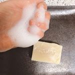 #untiens_azabu10ban #monipla #untiens_fan手作り洗顔石鹸専門店「アンティアン」ラベンダーハニーを使ってみました❤️ 成分＊精製水、オリーブ油、スイートア…のInstagram画像