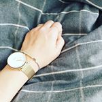 静電気も抑制してくれる！⠀手首のお洒落にも一役！⠀⠀これだけで嫌〜なパチッを防いでくれるなんて…有り難や有り難や♡⠀⠀カラーもデザインも豊富です(◍•ᴗ•◍)⠀⠀⠀…のInstagram画像