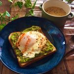 #東京 #恵比寿 にあるお気に入りのカフェ @cafegitanetokyo 「cafe GITANE」風のアボカドトーストと美味しいスープで朝ごはん(о´∀`о)❤︎.ここのお店のアボカドト…のInstagram画像